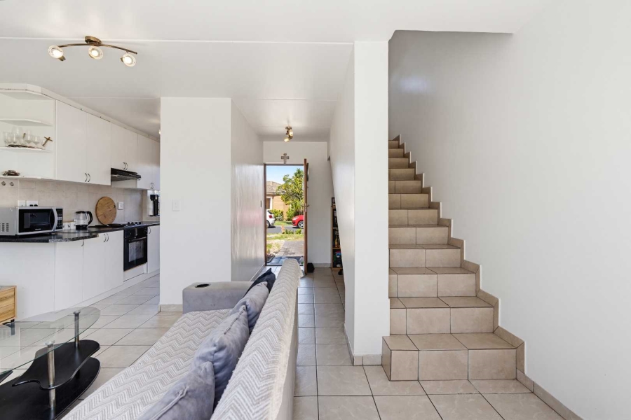 2 Bedroom Property for Sale in Protea Heights Western Cape